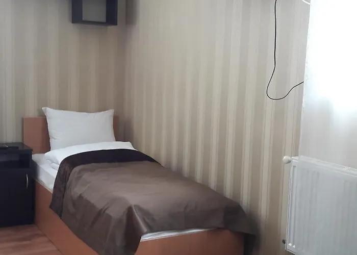 Leon Hotel