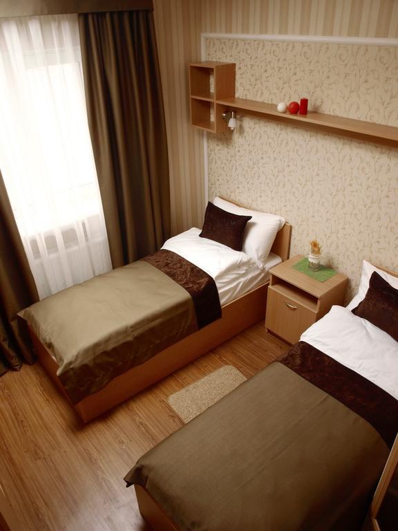 Hotel Leon *